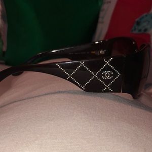 💯 Authentic CHANEL Sunglasses